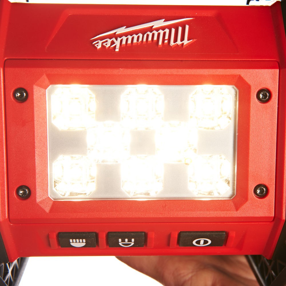 Lampa akumlatorowa Area Light LED M18 AL-0 TRUEVIEW™ MILWAUKEE (nr kat. 4932430392)