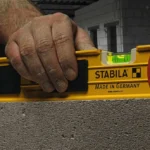 Poziomica z podświetlanymi libelkami seria 196-2 LED 61 cm STABILA (nr kat. 17392)