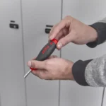 Wkrętak magnetyczny z magazynkiem bitów 8-cz. PocketMax WIHA (nr kat. 45292)