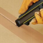 Nóż z wysuwanym ostrzem łamanym 18 mm Driver Cutter DC-560 TAJIMA