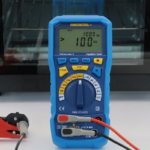 Multimetr cyfrowy izolacji PAN ISOMETER-2 z pomiarem PI i DAR CAT III 600 V Pancontrol